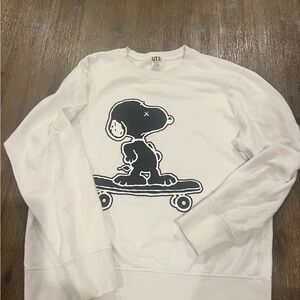 Uniqlo White KAWS x Peanuts Sweatshirt